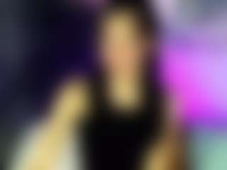 Live cam show with MiikaelaOrtiz - Smoking on Camsoda