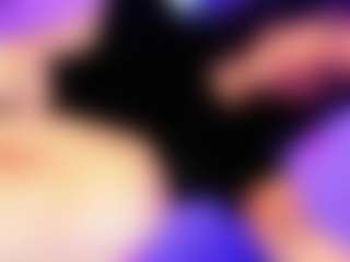 Live cam show with MiikaelaOrtiz - Teen (18+) on Camsoda