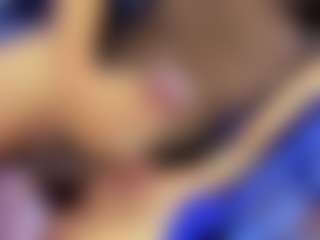 Live cam show with Rue - Tiny Tits on Camversity