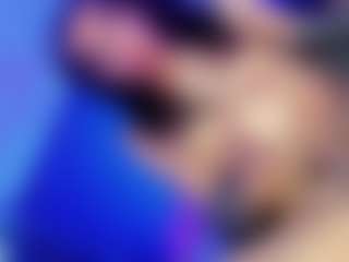 Live cam show with Rue - Orgasm on Milf Play