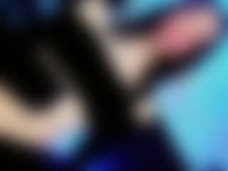 Live cam show with Rue - White on madthumbs | colombia