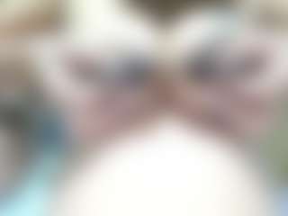 Live cam show with Mili-evans - Small Ass on Camiplay Live