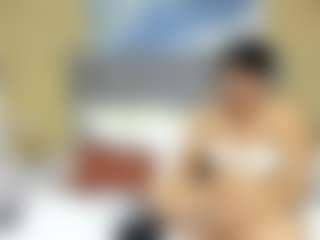 Live cam show with Mili-evans - Blowjob on CamwithHer