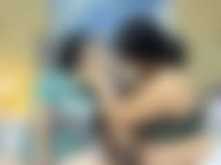 Live cam show with Mili-evans - Flashing on AdultVida.com