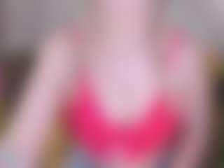 Live cam show with Valerie - Moaning on Camiplay Live