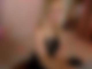 Live cam show with Valerie - Busty on sexylive.show