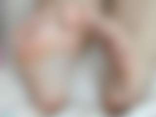 Live cam show with Valerie - Camel Toe on sexylive.show