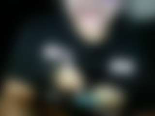 Live cam show with awwbunnyz - Shaved Pussy on SmokeAndPoke