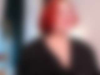 Live cam show with Lana likes bananas - Red Hair on milfzrlive.com