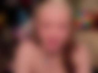 Live cam show with Luna - Bikini on Camsoda Late Night
