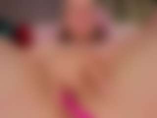 Live cam show with Luna - Nature on googirlz