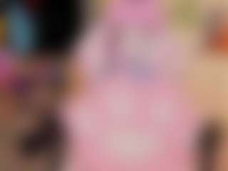 Live cam show with Luna - Anal on luckytryst.com