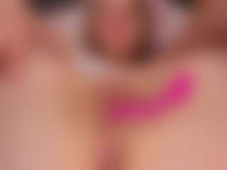 Live cam show with Luna - Bikini on Sex Cam Show