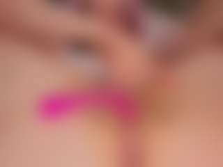 Live cam show with Luna - Body Massage on fapnchat