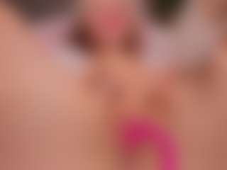 Live cam show with Luna - White on Camsoda | united states