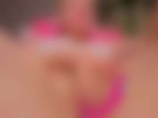 Live cam show with Luna - Sexy on xxxlivecams.org