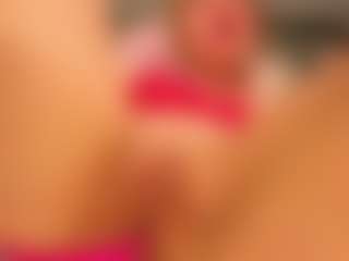 Live cam show with Luna - Big Ass on Camsoda
