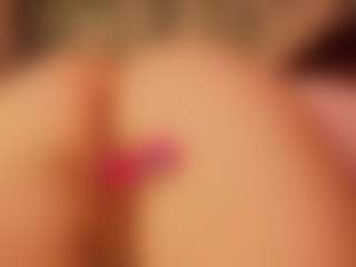 Live cam show with Luna - Athletic Fetish on Camming Site