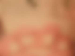 Live cam show with Luna - Oil on SquirtSoMuch