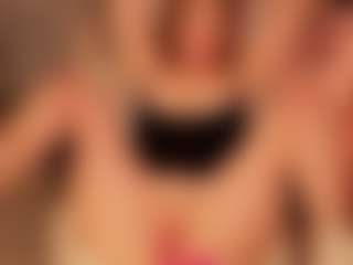 Live cam show with Luna - Blue Eyes on Camsoda