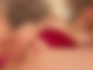 Live cam show with Luna - Moaning on live.xbliss.ai