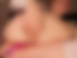 Live cam show with Luna - Athletic Lush on Dolls Live
