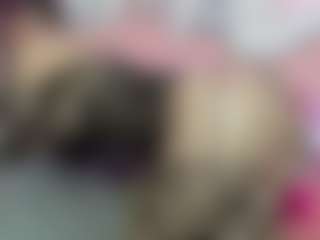 Live cam show with Celeste-Gill - Black Hair on live.xbliss.ai