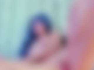 Live cam show with Emily Withe - Petite on TastyBlacksLive