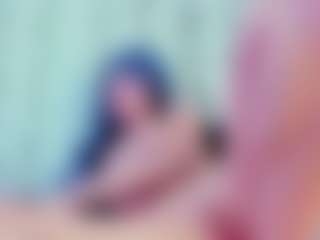 Live cam show with Emily Withe - Petite on Latina Girls | colombia