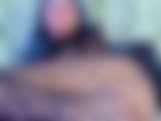Live cam show with Emily Withe - Teen (18+) on Stripli.com