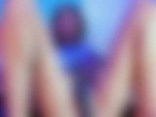 Live cam show with Emily Withe - Squirt on Camsoda