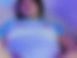 Live cam show with Emily Withe - Teen (18+) on CamClone