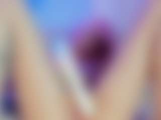 Live cam show with Emily Withe - Lovense Petite on livesexfox.com