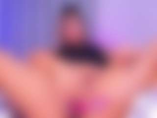 Lau's Live Sex Cam Show