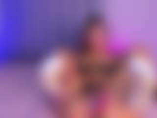 Live cam show with Lau - Skinny on madthumbs