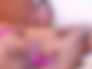 Live cam show with Lau - Petite on slutload