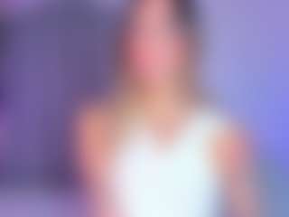 Live cam show with Lau - Oil on madthumbs