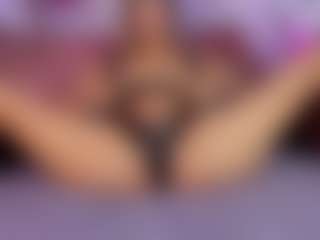 Live cam show with Lau - Blonde Hair Petite on slutload