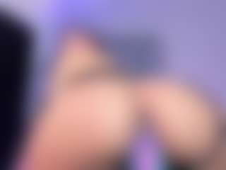 Lau's Live Sex Cam Show
