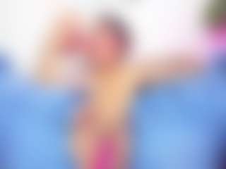 Live cam show with Lau - Fingers on Pornisteam.com