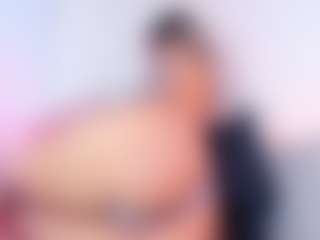 Live cam show with Lau - Solo on CamClone