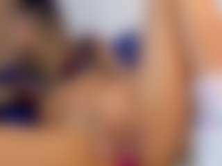 Live cam show with Lau - White on Camsoda | colombia