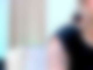 Live cam show with Lau - Fingers on SinfulBabes