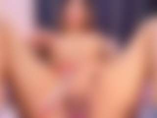 Live cam show with Lau - Shaved on Camsoda