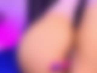 Lau's Live Sex Cam Show