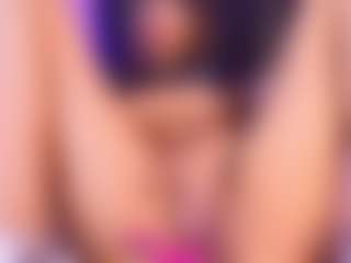 Live cam show with Lau - Pornstar Cosplay on Uber Horny