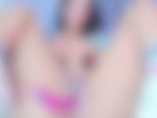 Live cam show with Lau - Oil on infinitiblacc.com