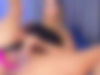 Lau's Live Sex Cam Show