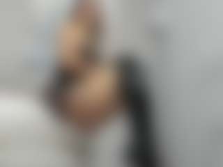 Gia Watsonn's Live Sex Cam Show
