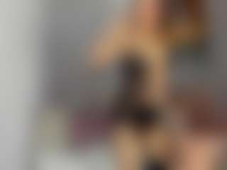 Live cam show with Gia Watsonn - Spank on boobsie.com